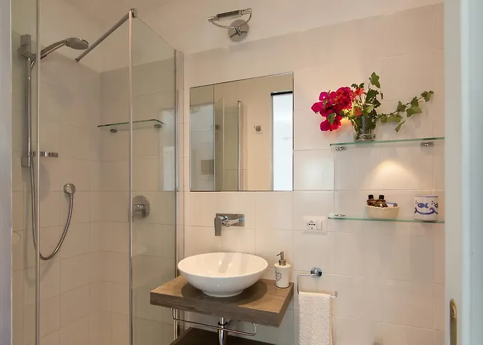 לינה וארוחת בוקר Riolinciano14 3*